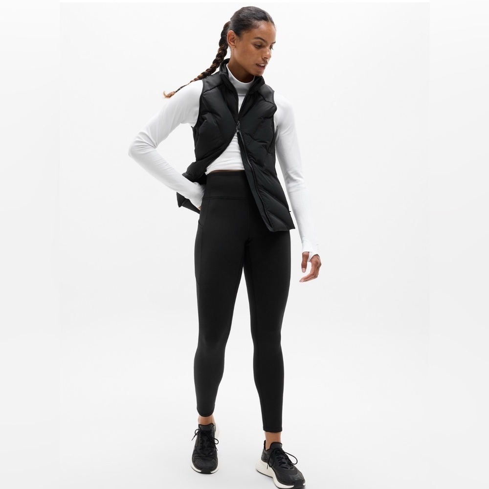 NWT Athleta Altitude Edge Stash Tight Size Large